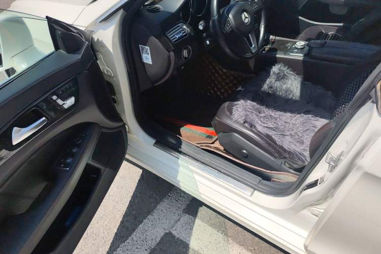 Used Mercedes-Benz CLS 2012 CLS 300 CGI Driver Seat