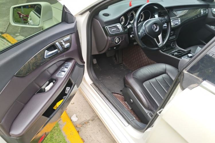Used Mercedes-Benz CLS 2012 CLS 300 CGI Driver Seat
