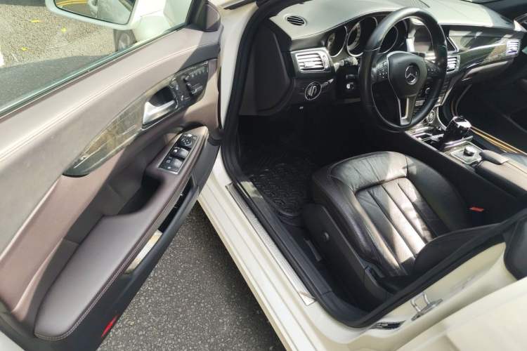 Used Mercedes-Benz CLS 2012 CLS 300 CGI Driver Seat