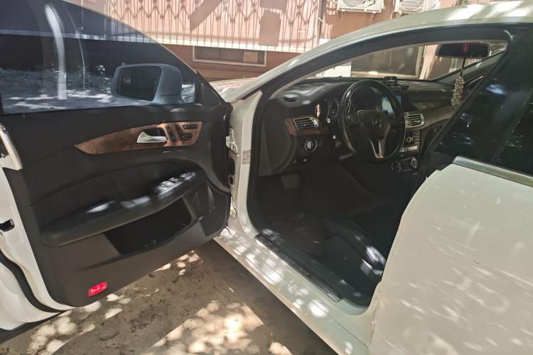 Used Mercedes-Benz CLS 2012 CLS 300 CGI Driver Seat