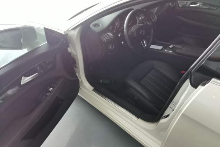 Used Mercedes-Benz CLS 2012 CLS 300 CGI Driver Seat