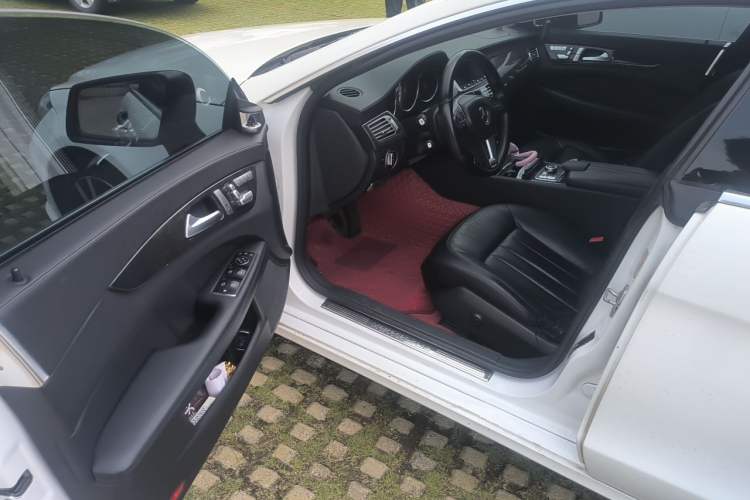 Used Mercedes-Benz CLS 2012 CLS 300 CGI Driver Seat