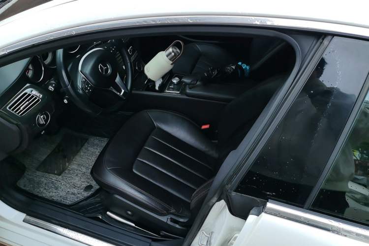 Used Mercedes-Benz CLS 2012 CLS 300 CGI Driver Seat