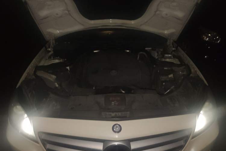 Used Mercedes-Benz CLS 2012 CLS 300 CGI Engine Bay