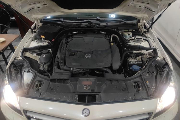 Used Mercedes-Benz CLS 2012 CLS 300 CGI Engine Bay