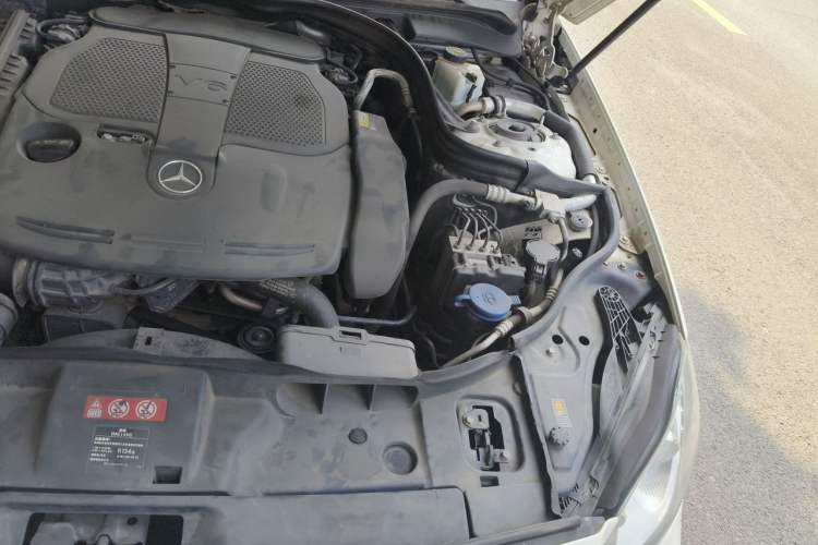 Used Mercedes-Benz CLS 2012 CLS 300 CGI Engine Bay Left