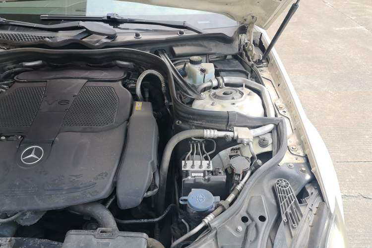Used Mercedes-Benz CLS 2012 CLS 350 CGI Engine Bay Left