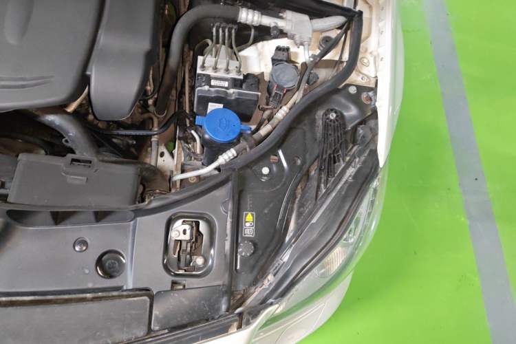Used Mercedes-Benz CLS 2012 CLS 300 CGI Engine Bay Left
