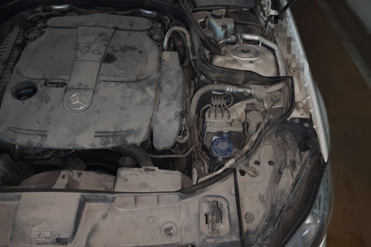 Used Mercedes-Benz CLS 2012 CLS 300 CGI Engine Bay Left
