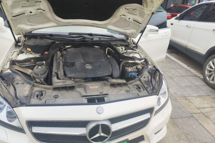 Used Mercedes-Benz CLS 2012 CLS 300 CGI Engine Bay Left