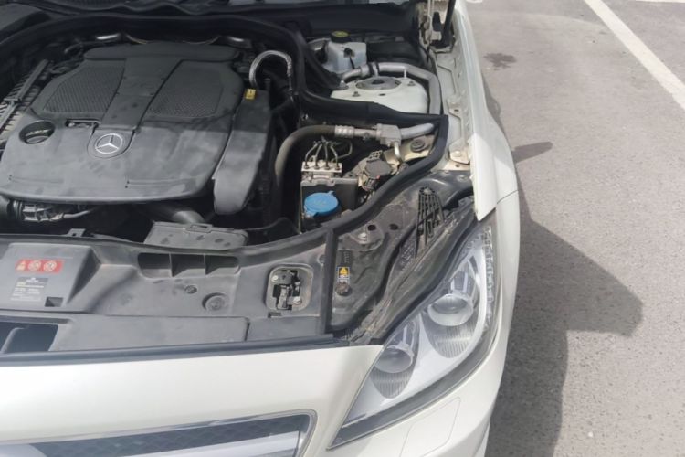 Used Mercedes-Benz CLS 2012 CLS 300 CGI Engine Bay Left
