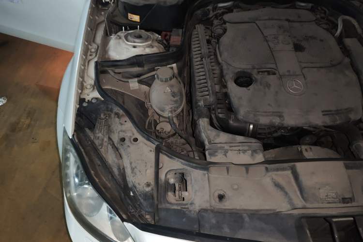 Used Mercedes-Benz CLS 2012 CLS 300 CGI Engine Bay Right