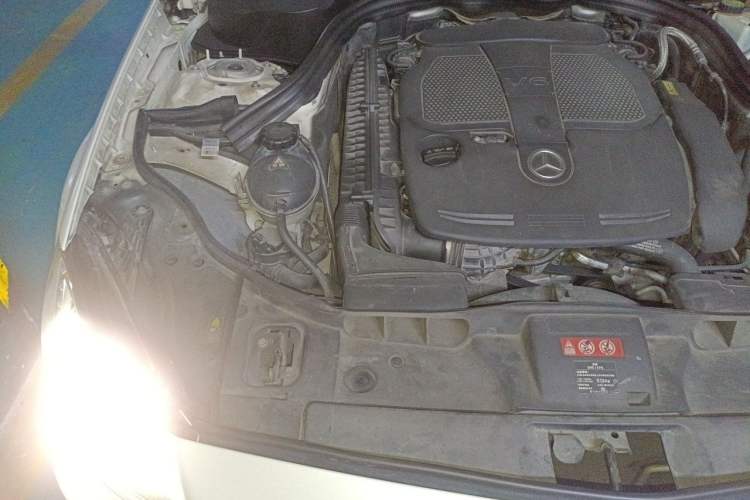 Used Mercedes-Benz CLS 2012 CLS 300 CGI Engine Bay Right