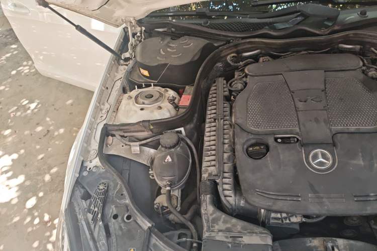 Used Mercedes-Benz CLS 2012 CLS 300 CGI Engine Bay Right