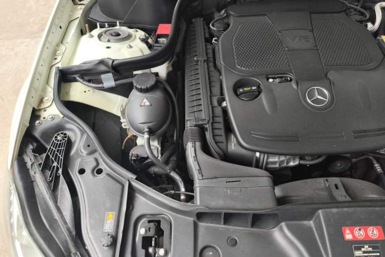 Used Mercedes-Benz CLS 2012 CLS 300 CGI Engine Bay Right