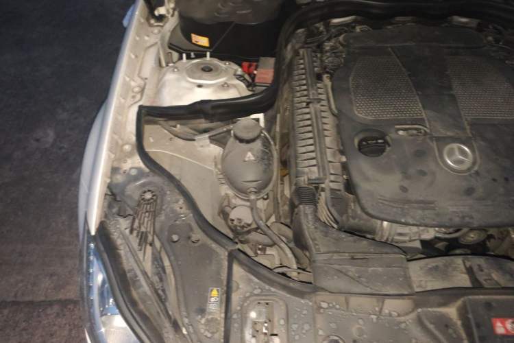 Used Mercedes-Benz CLS 2012 CLS 300 CGI Engine Bay Right