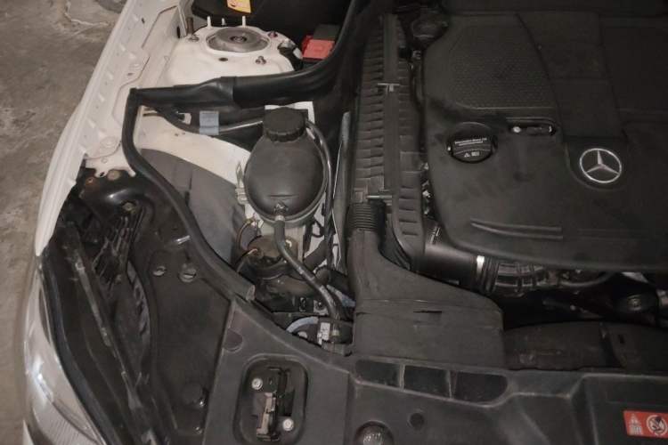 Used Mercedes-Benz CLS 2012 CLS 350 CGI Engine Bay Right