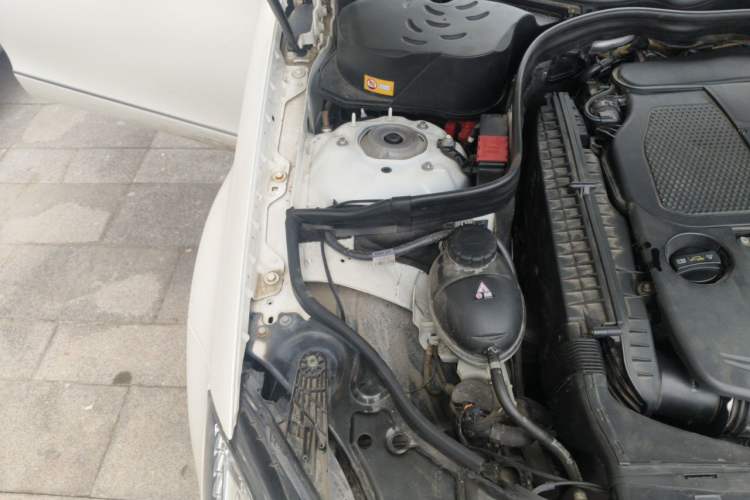 Used Mercedes-Benz CLS 2012 CLS 300 CGI Engine Bay Right