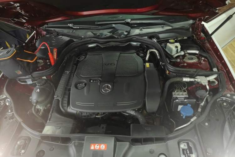 Used Mercedes-Benz CLS 2012 CLS 300 CGI Engine Bay