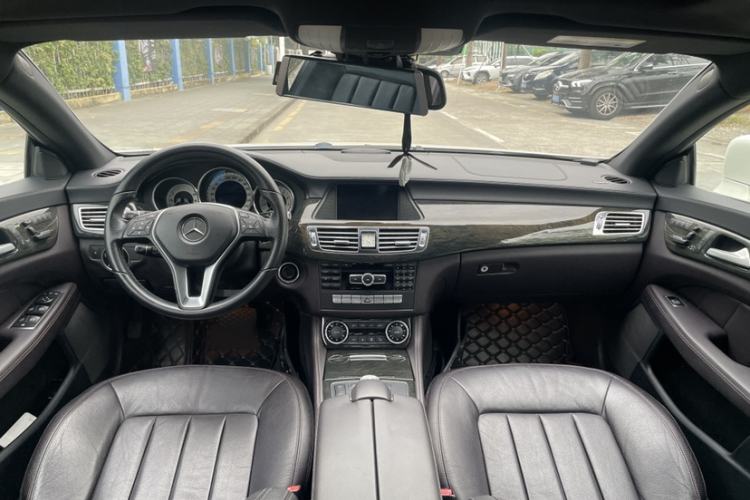 Used Mercedes-Benz CLS 2012 CLS 300 CGI Exterior 10