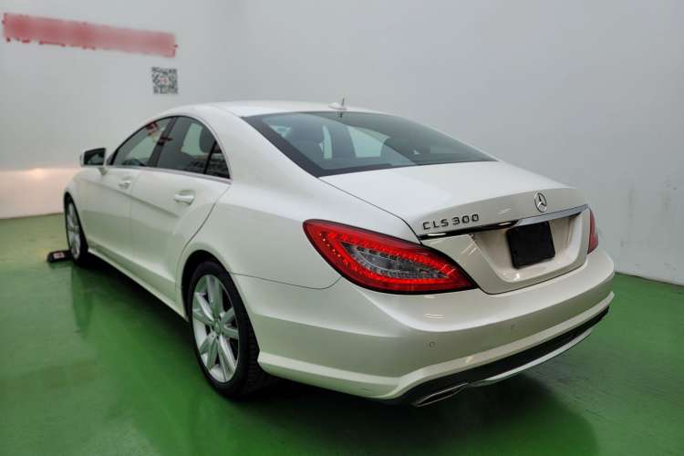 Used Mercedes-Benz CLS 2012 CLS 300 CGI Exterior 3