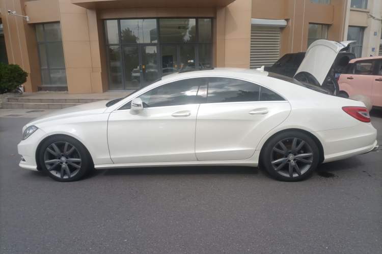 Used Mercedes-Benz CLS 2012 CLS 300 CGI Exterior 3
