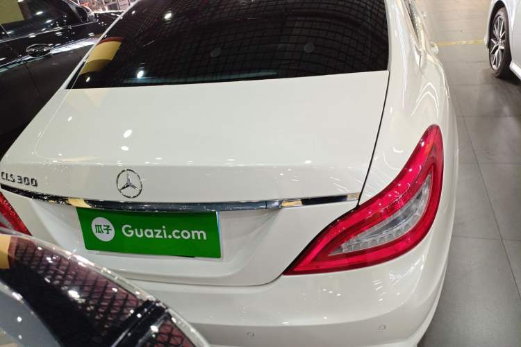 Used Mercedes-Benz CLS 2012 CLS 300 CGI Exterior 4