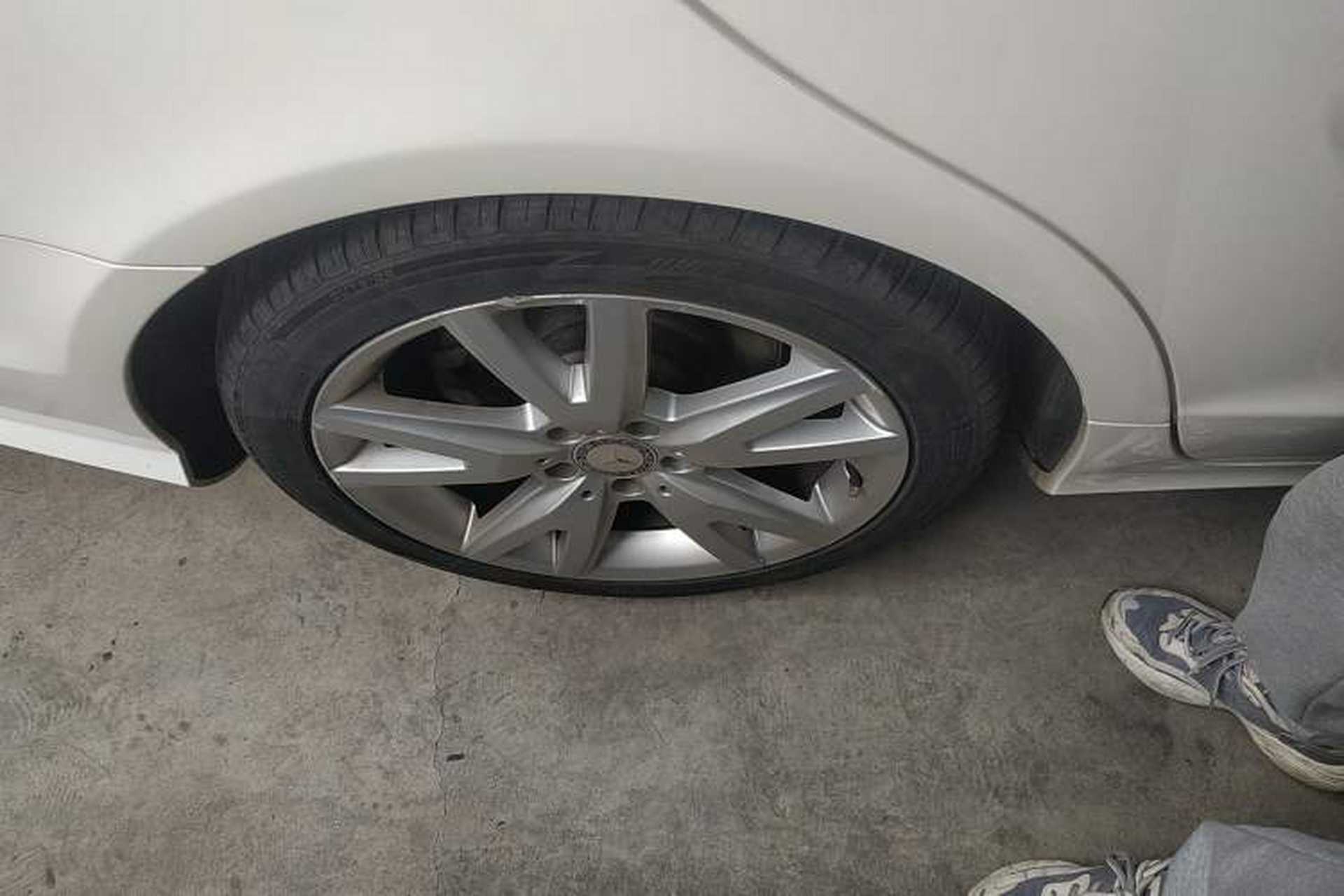 Used Mercedes-Benz CLS 2012 CLS 300 CGI Exterior 5
