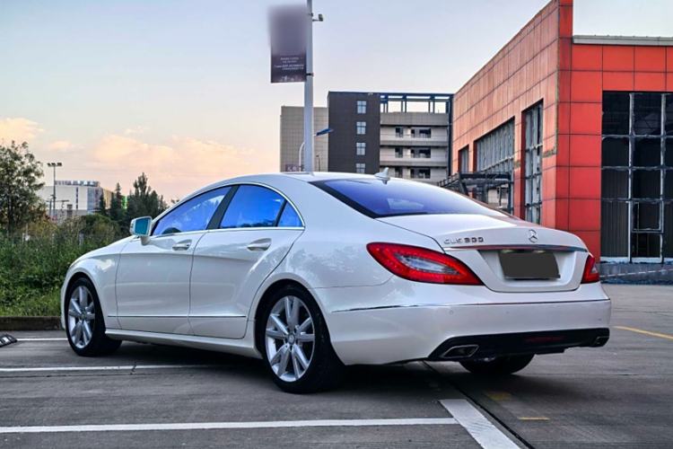 Used Mercedes-Benz CLS 2012 CLS 300 CGI Exterior 5