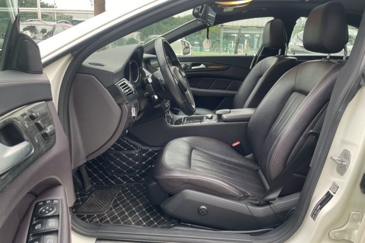 Used Mercedes-Benz CLS 2012 CLS 300 CGI Exterior 8