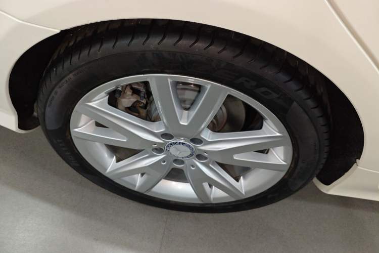 Used Mercedes-Benz CLS 2012 CLS 300 CGI Exterior 8