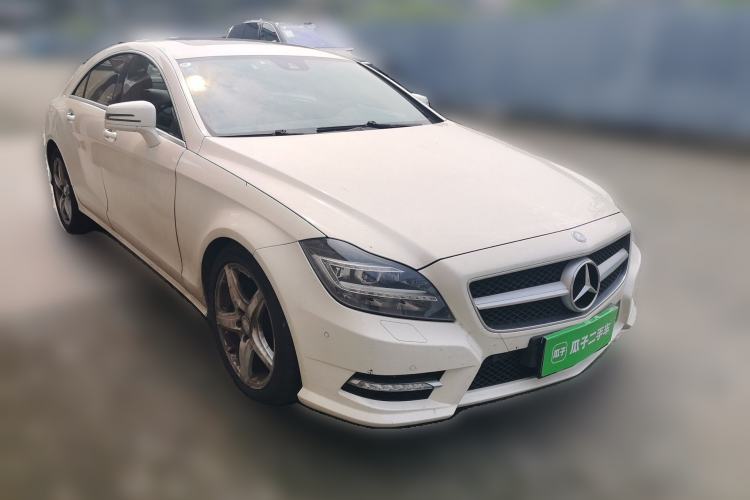 Used Mercedes-Benz CLS 2012 CLS 350 CGI Front Right 45 Deg