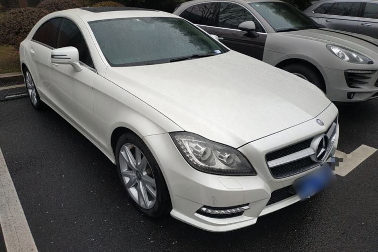 Used Mercedes-Benz CLS 2012 CLS 300 CGI Front Right 45 Deg