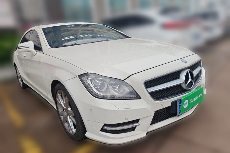Used Mercedes-Benz CLS 2012 CLS 300 CGI Front Right 45 Deg