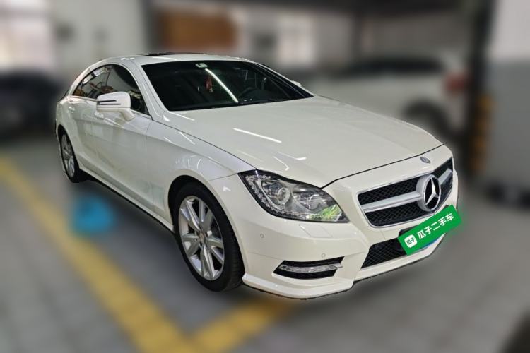 Used Mercedes-Benz CLS 2012 CLS 300 CGI Front Right 45 Deg
