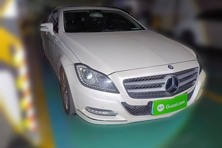 Used Mercedes-Benz CLS 2012 CLS 300 CGI Front Right 45 Deg