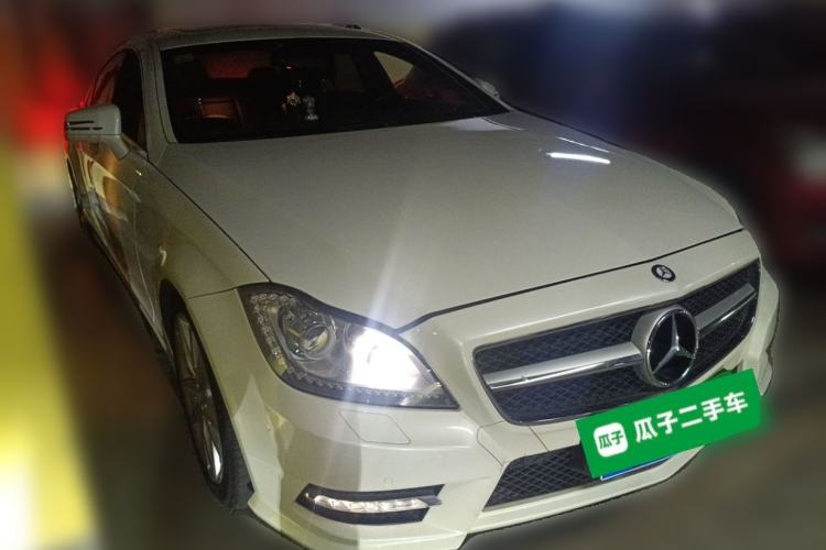 Used Mercedes-Benz CLS 2012 CLS 300 CGI Front Right 45 Deg