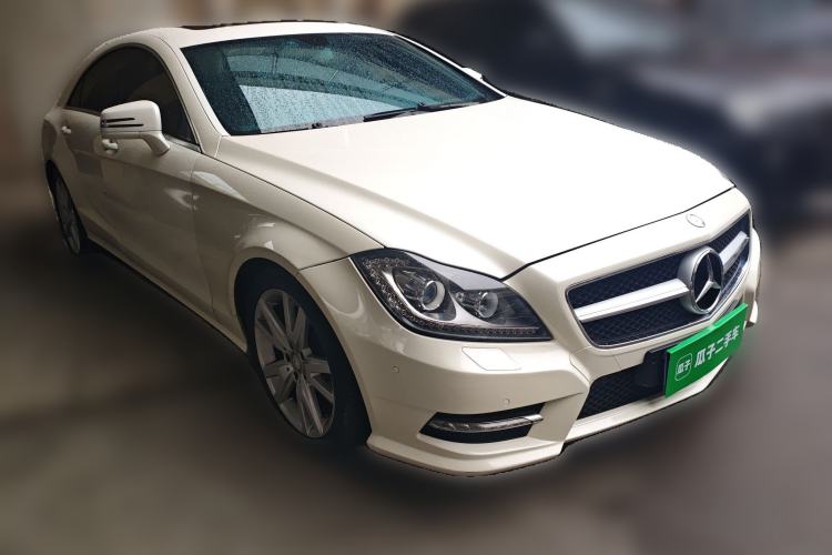 Used Mercedes-Benz CLS 2012 CLS 300 CGI Front Right 45 Deg