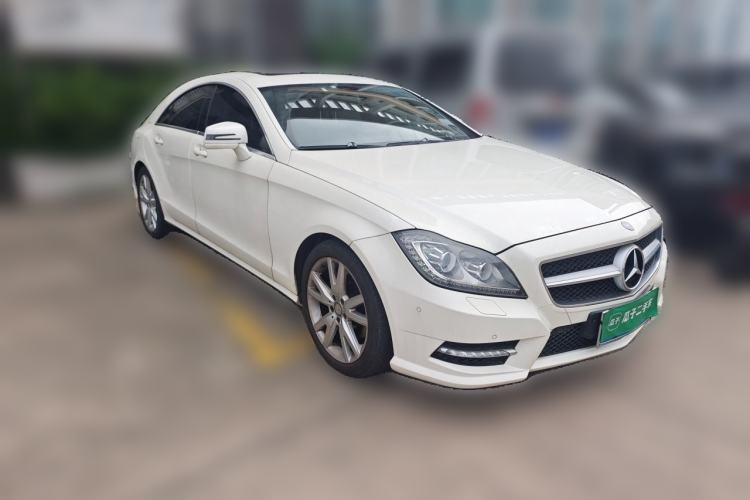 Used Mercedes-Benz CLS 2012 CLS 300 CGI Front Right 45 Deg
