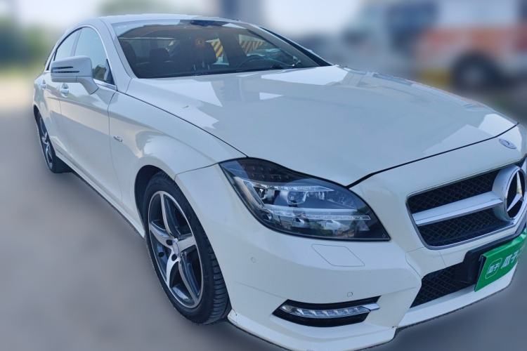 Used Mercedes-Benz CLS 2012 CLS 350 CGI Front Right 45 Deg