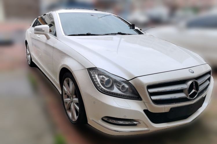 Used Mercedes-Benz CLS 2012 CLS 300 CGI Front Right 45 Deg
