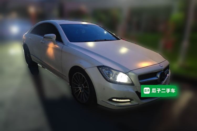 Used Mercedes-Benz CLS 2012 CLS 300 CGI Front Right 45 Deg