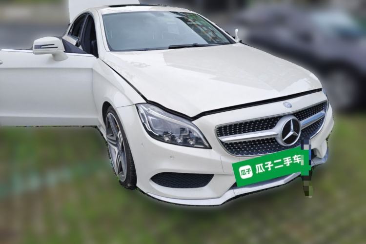 Used Mercedes-Benz CLS 2012 CLS 300 CGI Front Right 45 Deg