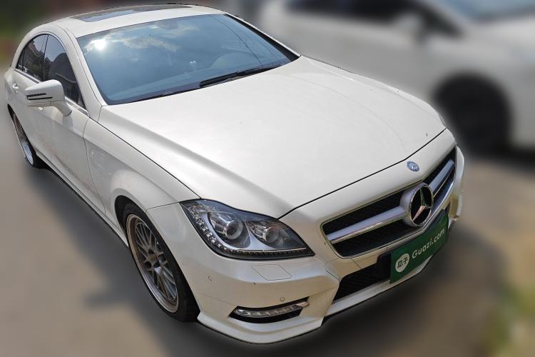 Used Mercedes-Benz CLS 2012 CLS 300 CGI Front Right 45 Deg