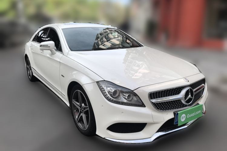 Used Mercedes-Benz CLS 2012 CLS 300 CGI Front Right 45 Deg