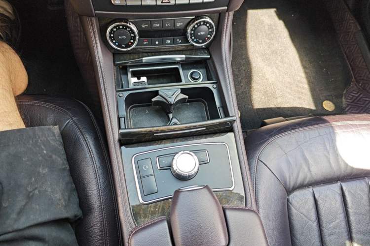 Used Mercedes-Benz CLS 2012 CLS 300 CGI Gear Lever