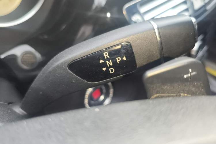 Used Mercedes-Benz CLS 2012 CLS 300 CGI Gear Lever
