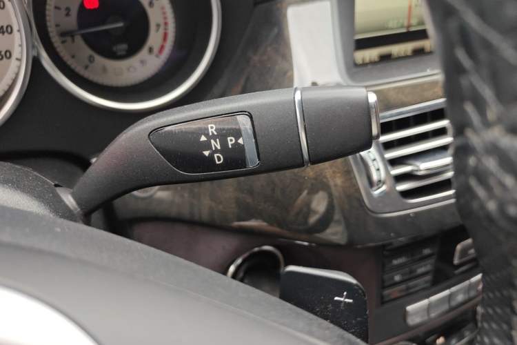 Used Mercedes-Benz CLS 2012 CLS 300 CGI Gear Lever