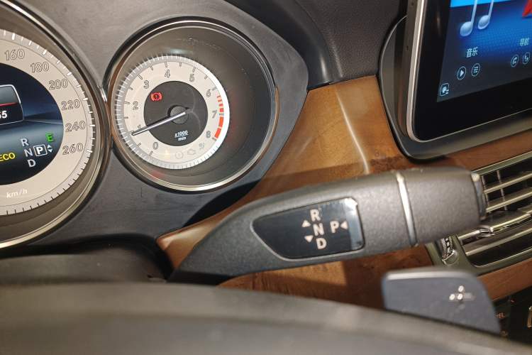 Used Mercedes-Benz CLS 2012 CLS 300 CGI Gear Lever