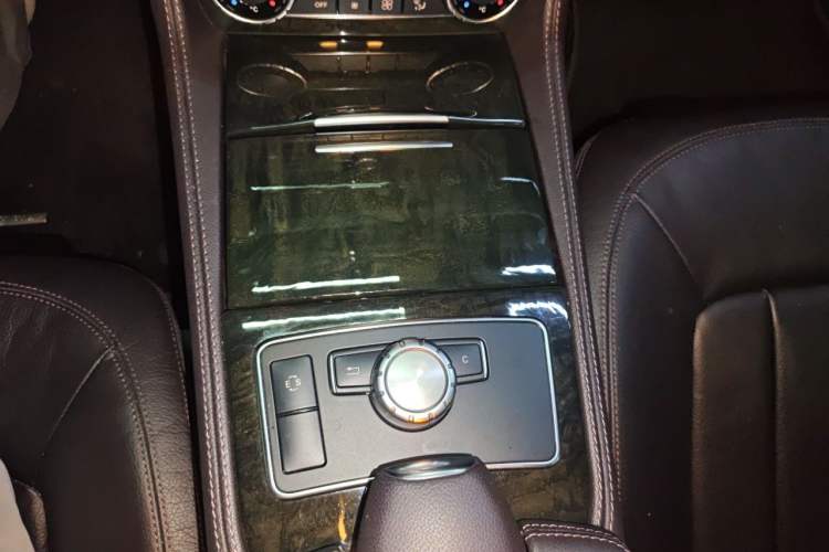 Used Mercedes-Benz CLS 2012 CLS 300 CGI Gear Lever